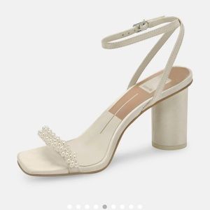 NWB Dolce Vita Nory Heels - Vanilla Pearls